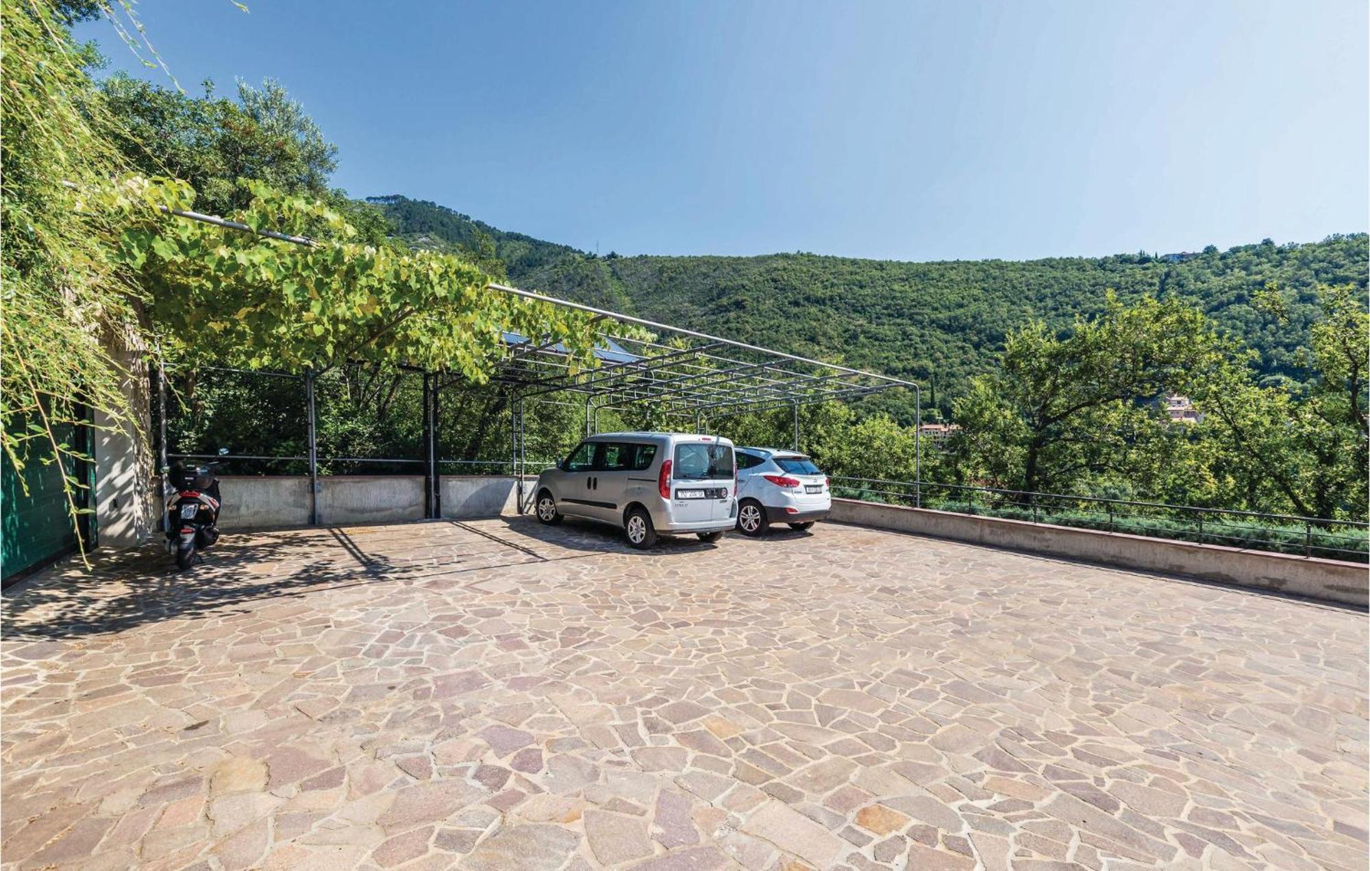 Stunning Apartment In Moscenicka Draga With Wifi المظهر الخارجي الصورة