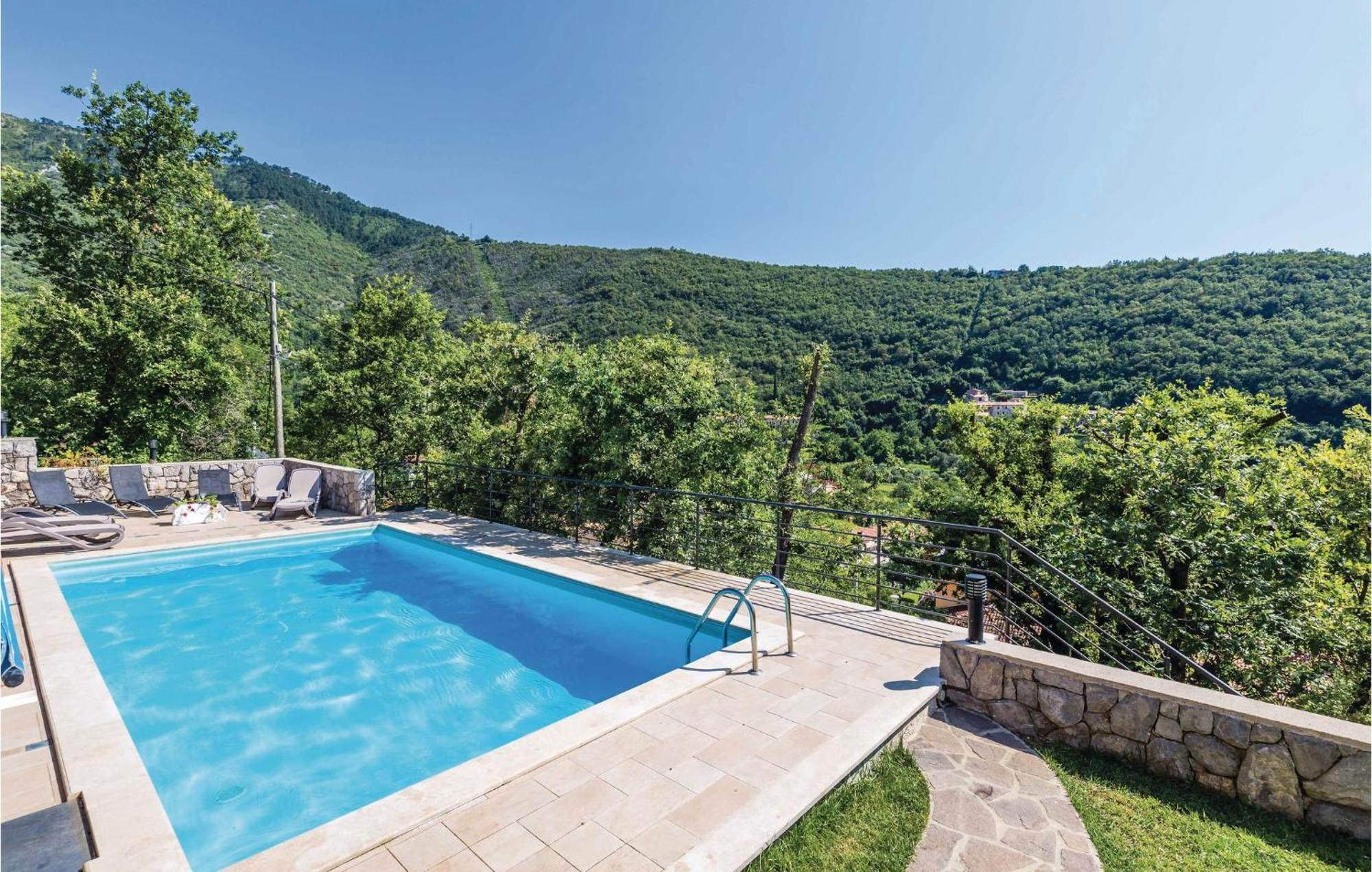 Stunning Apartment In Moscenicka Draga With Wifi المظهر الخارجي الصورة