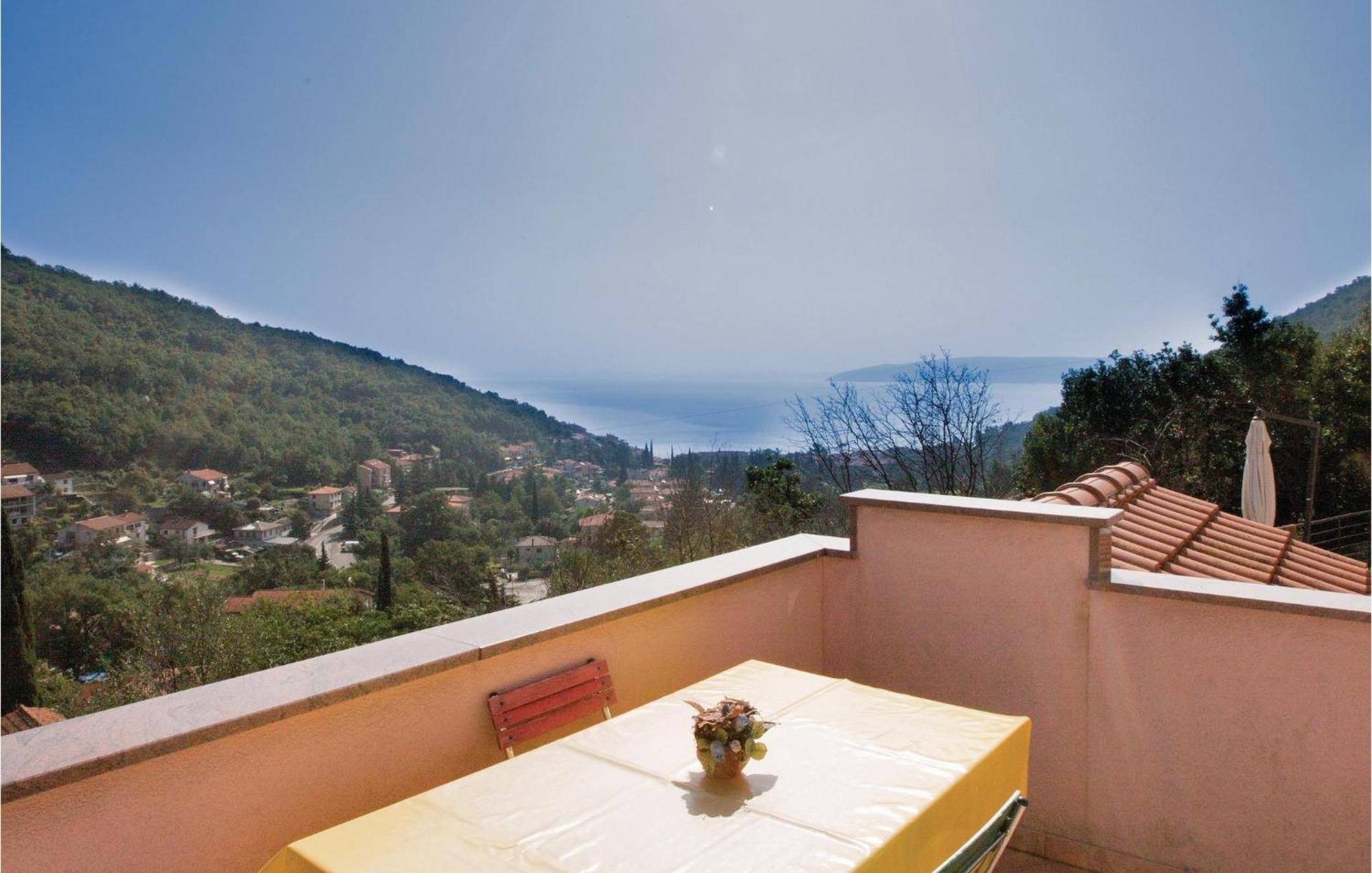 Stunning Apartment In Moscenicka Draga With Wifi المظهر الخارجي الصورة